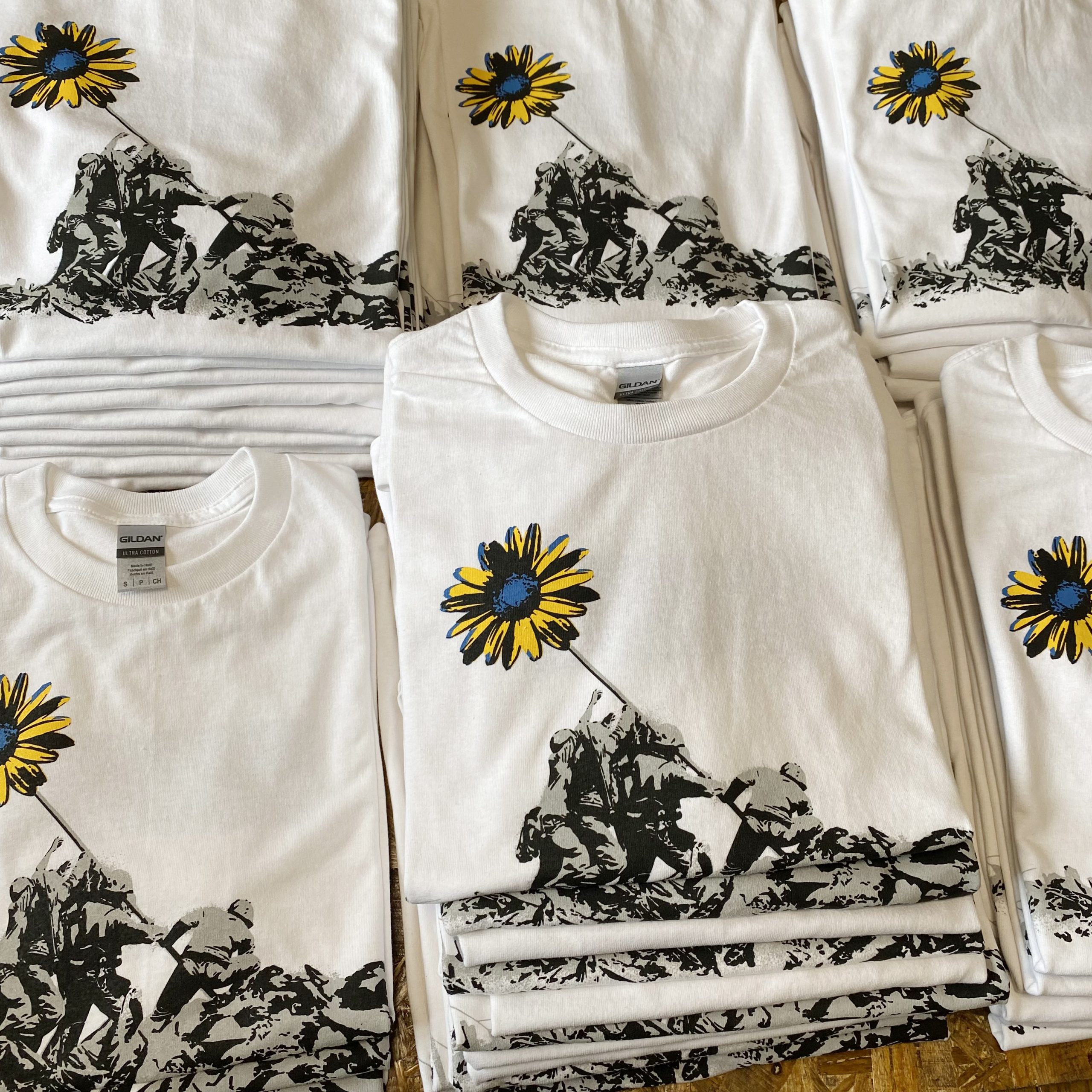 チャリティーTシャツ マジンガーZと忍者ハットリくんが復興支援で初タッグ
